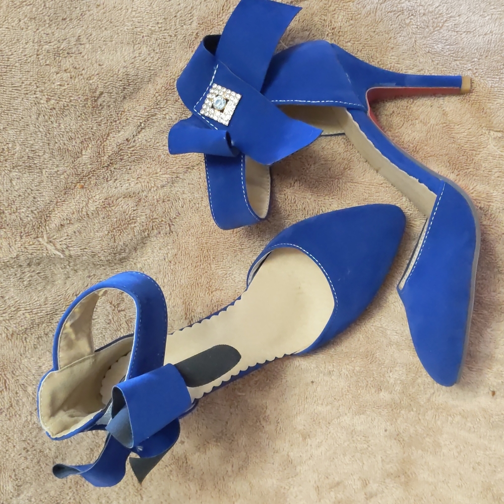 Blue Heels